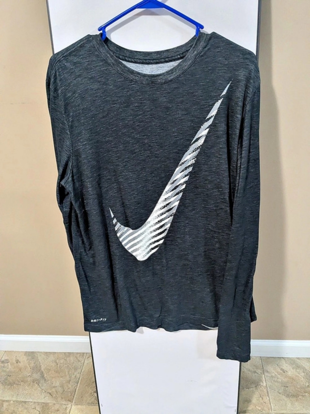 Nike Dri-FIT Long Sleeve Top Black Medium